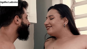 Preview 3 of Mom Blackmail Xnxx Son - Acabou a farinha de trigo mas o entregador trouxe mesmo foi a banana