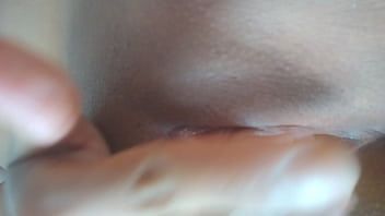 Preview 3 of Nidey Ali - Susanita toc&aacute_ndose el co&ntilde_o