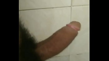 Preview 1 of Bangla Xxx Porn Veido - Ia fazer um POST da hora do banho mas meus pentelhos roubou a cena Vc quer? Ainda d&aacute_ tempo de vc sentir o cheiro de macho