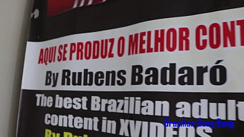 Preview 1 of Mom And Niece Fuck Son - Samirra Summer faz seu retorno ao porn&ocirc_ fazendo dp  com v&aacute_rios homens
