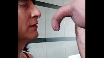 Preview 2 of Rape Boat Teen Brazil Video Tube - Pau torto deliciosooo pra chupar e levar no meu rabo!!
