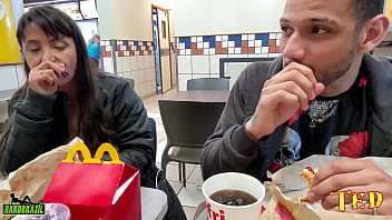 Preview 3 of Korea Sexx Cock - Com uns seios desse ela merece um MC lanche feliz - Natalia Nazzario - Vinny Kabuloso