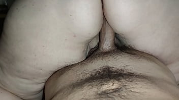 Preview 1 of Blowjob At Mardi Gras - Mi puta cabalgandome