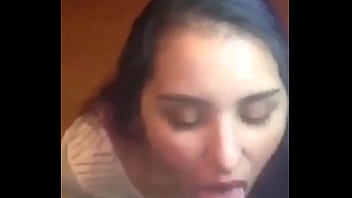 Preview 4 of Real Mother And Daugter Lesbian - LE DOY SU TETERADO Y ME CHUPA MI VERGA CARGADA DE LECHE.