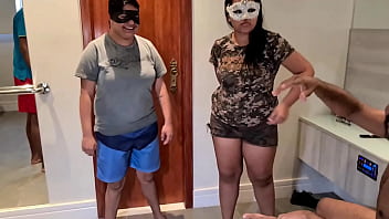 Preview 1 of Big Butt Black Girls Twerking - Bastidores da primeira vez no porno do casal de lesbicas transando com dois amigos no motel