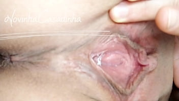 Preview 1 of Threesome Lesbian Shemale Jall - Molhadinha,  Pingando Melzinho.