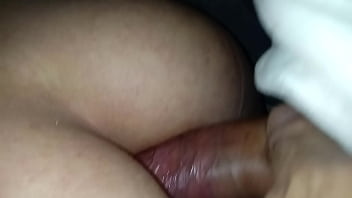 Preview 2 of Bi Webcams - Novinha tenta mas &eacute_ grande