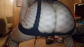 Preview 1 of Cat On A Hot Sin Roof - thick pawg snow bunny shaking her phat ass inside dirty trailer