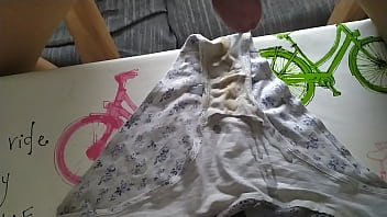 Preview 4 of Myhardxxx Asian - Corrida en bragas de mi vecina 36.1