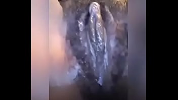 Preview 1 of Andrea Argentina Mar Del Plata - Close up ebony piss