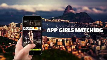 Preview 1 of Dquirt Fisting - Sexy girl from Amapa Brazil shows off her round brown ass to lucky tourist