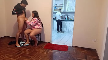 Preview 3 of Hey Girls Scene 16 - Voy a visitar a mi hermano y veo que mi sobria se pone muy puta conmigo logro follarmela mientra mi hermano esta en la cosina que buena sobrina tengo toda una gran puta le gusta chuparme la polla y sacarme toda la leche