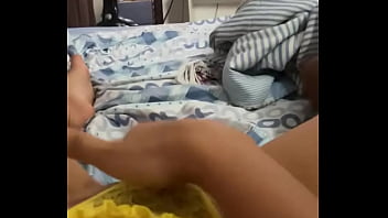 Preview 2 of Miami Beach Memorial Day - Siririca assistindo porno