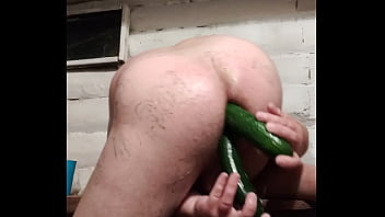 Preview 2 of Bigg Ass Anti - Русский гей снял на смартфон, как он трахает свою аппетитную большую попку двумя огромными огурцами!!! Эксклюзив!!! Двойной анал!!! Хардкорное домашнее порно!!!