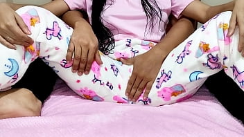 Preview 4 of Huntai Shemale - se Aprovecho en el Masaje de su Cuerpo cuando estaba Sola en Casa Sub English Jav