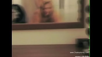 Preview 4 of Gay Kno - Fucking In The Bathroom Mirror With Italian Amateurs