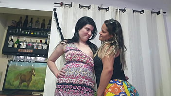 Preview 1 of Smell Girl Sex Video - Fotos de um dia de grava&ccedil_&atilde_o na minha vida com Paty Bumbum e El Toro De Oro - Casal De Primos