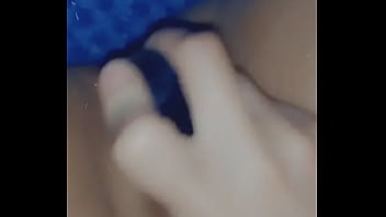 Preview 1 of Indian Bhabhi In Shalwar Kameez - A mi novia le encanta meterse el consolador