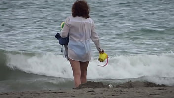 Preview 1 of Indian Mathar - My wife,  a beautiful 58-year-old on the beach,  shows off and masturbates with hers