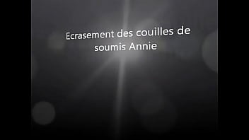 Preview 1 of Sony Lieon Xxx Video Sr - Ecrasement des couilles de soumise Annie