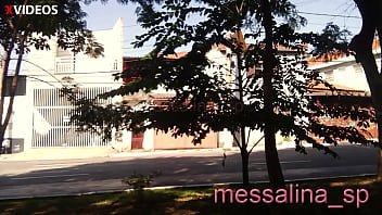 Preview 1 of Mom Teaching Fuk Son - MESSALINA &ndash_ ESPOSA PUTA COM TES&Atilde_O MOSTRANDO AS TETAS NATURAIS E A BUCETINHA DEPILADA PARA ESTRANHOS EM P&Uacute_BLICO (VEJA COMPLETO NO RED)