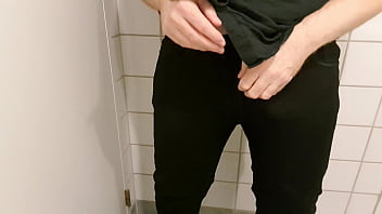 Preview 1 of Tubidy Xxx Mbil - Chubbykaot cums all over in a public restroom.