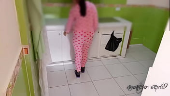 Preview 1 of Foot Fisting In Public - Gordibuena de mi vecina me regala azucar y  una buena mamada: cuando le pido azucar a mi vecina me pide que le haga un masaje y aprovecho que no esta sumarido  para follarla