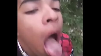 Preview 1 of Jav Mylucah - Novinho levando gozada na boca