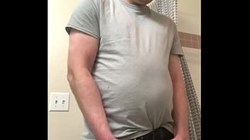 Preview 2 of Jni Sin Xxxcom Vodie - Dude takes a leak in his apartment