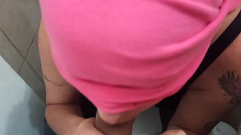 Preview 1 of Nude Hot Sex Liseli Qiz - Gulosa no banheiro do trabalho