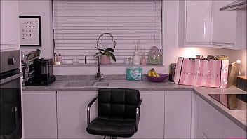 Preview 1 of Kbckrpyjz - Stroppy brat Chloe Paige strips off to just a nappy   sucks a dummy! | (October 2021)