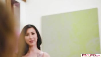 Preview 1 of 16 Sal Kee Ladki - A guy licks then fucks his busty stepsis