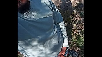 Preview 1 of Kamal Jay - Echando una miadita.