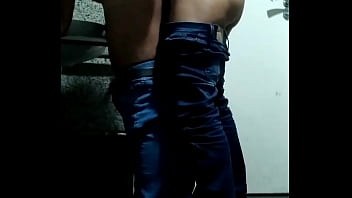 Preview 2 of Son Rap Mom Video Assam - Me comeu no banheiro do aeroporto