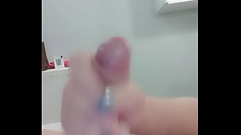 Preview 3 of Sucking Big Tip - Tr&aacute_ns ruiva soltando leitinho