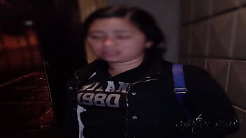 Preview 1 of Bmc Mom Sex Son - Una linda chica se deja follar por mucho dinero: esta chica le ofresco dinero en la calle por follar su rico culo y llenarla de leche en mi estudio