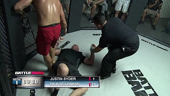 Preview 2 of Japan Is Mom Sxsi Hot Yunga - Battle bang between Dick Delaware and Justin Syder