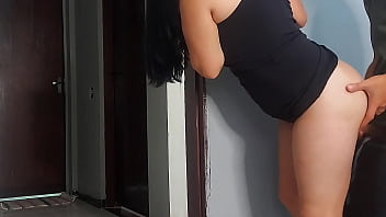 Preview 1 of Mom Nat Stop San Rep - Sexo arriscado com melhor amigo do meu marido