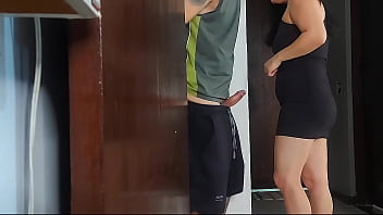 Preview 4 of Mom Nat Stop San Rep - Sexo arriscado com melhor amigo do meu marido