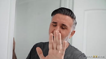 Preview 3 of 2018 Mother Sex - Trying Him On For Size / Brazzers  / download full from http://zzfull.com/him