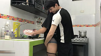 Preview 1 of Arabic Gf Bf - Encuentro a mi hermanastra sin ropa interior me excita y termino follandomela PORNO EN ESPA&Ntilde_OL