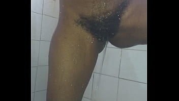 Preview 2 of Sister With Brother Xbideous - Esposa mijando no banho