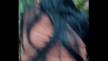 Preview 2 of Nuditi - COMENDO UMA RABUDA NO MATO