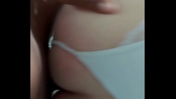 Preview 2 of Mimi Etv - Pedreiro volta na obra pra gozar no cu da patroa!