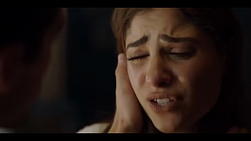 Preview 1 of Mulher Fazendo Sex Com Animais - Carla Mansour