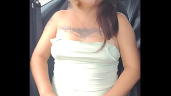 Preview 1 of Julia Barretto Scandal - En el auto en carretera mostrando mis calzones y tetas