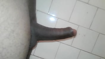 Preview 3 of Omer Porn Ex - Cad&ecirc_ as coroas a procura de um real