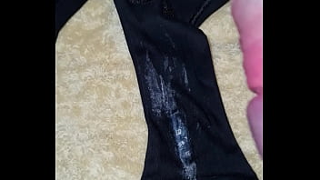 Preview 2 of Amateur German Groupsex - Cumming over wifes soaking wet panties