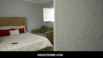 Preview 1 of Acter Kuspoo Sex - Braceface begs for a ride - Aubry Edible - step sex pie ob w