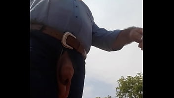 Preview 1 of Forced To Smell Pussy - SARRANDO NA PICA DO COWBOY CAVALAO